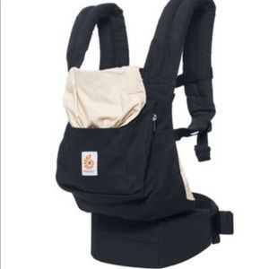 Ergo baby with infant insert
